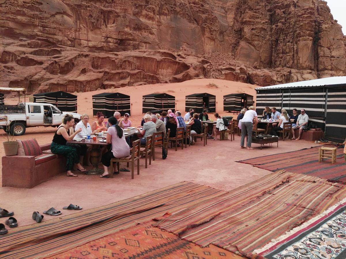 Hotel Rainbow Camp Wadi Rum Exteriér fotografie